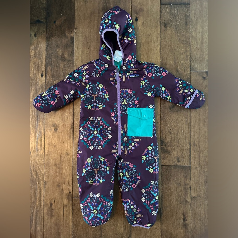 6-12 month Patagonia snowsuit